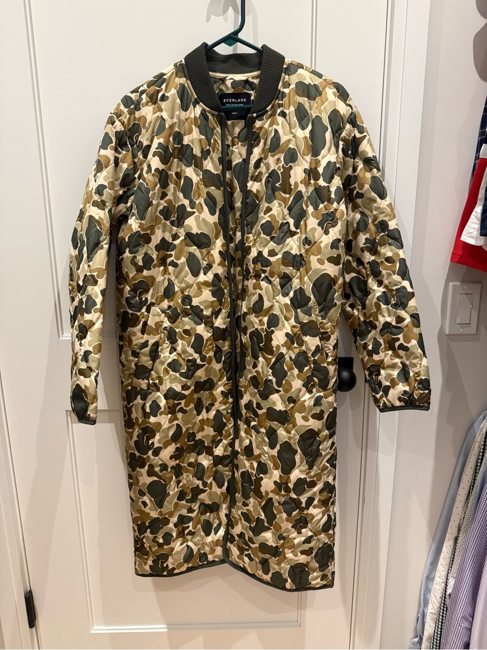 Everlane Quilted Long Puffer Coat in Olive and Beige Camo